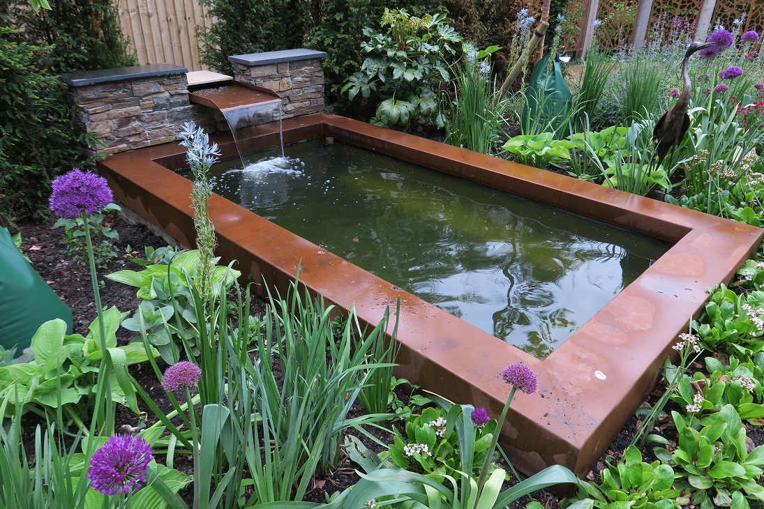 Corton steel pond feature for a rusted finish Safire Associates